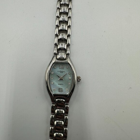 3/$30 L.A. Express Watch Women Silver Tone Blue Mother Of Pearl Dial 6.5" - Picture 3 of 14